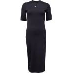 Nike Sportswear essential xs - sportisimo - 70,39 лв