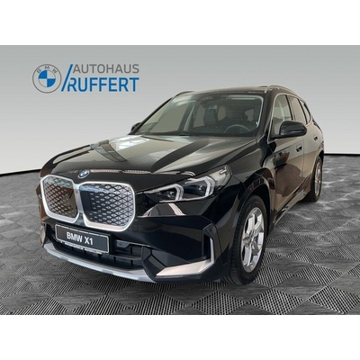 BMW iX1 xDrive30 xLine 230 kW