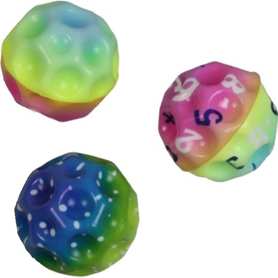 Papillon míček měkké gumové duhový design 6 cm