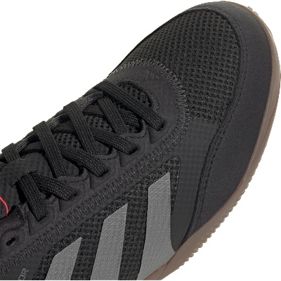 Adidas Predator league in j
