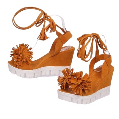 Дамски велурени сандали с платформа