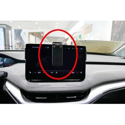 Brodit ProClip montážny držiak pre pre Škoda Octavia IV 20-24/Enyaq 21-24, výklopný, pre stred 213573