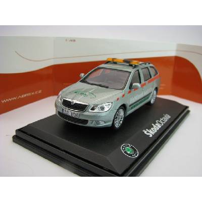 ŠKODA OCTAVIA II Facelift TAXI - ABREX 1/43 nové | Aukro