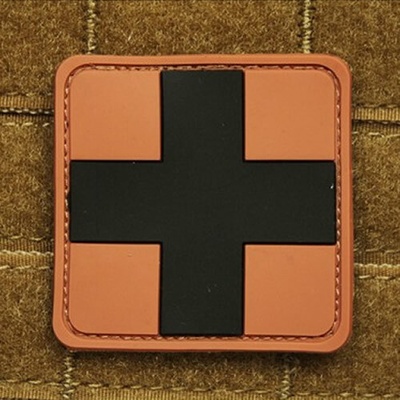 Nášivka KRÍŽ MEDIC plast HNEDÁ/ČIERNA