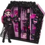 Mattel Monster High: Страхотен гардероб с куклата Дракулаура (JMG63)