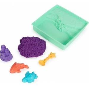 Spin Master Kinetic Sand Sandbox Set, 1lb Purple Play Sand, Sandbox Storage, 4 Molds and Tools, Sensory Toys for Kids Ages 3+