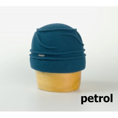 Vlněná toka zdobená sámky petrol
