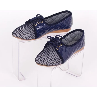 Сини лачени обувки с връзки и декорация мрежа в предната част