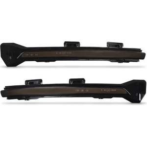  Диодни мигачи за странични огледала за VW Golf 7 / Sportsvan / Touran (2010+) - опушени с бягащ мигач (SB010D)