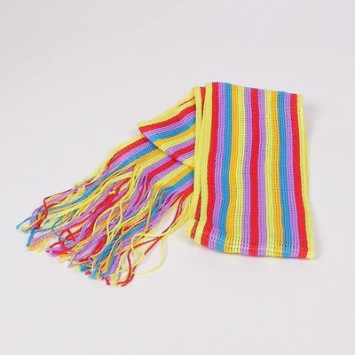 Ефектен мултифункционален шал в свежи цветове