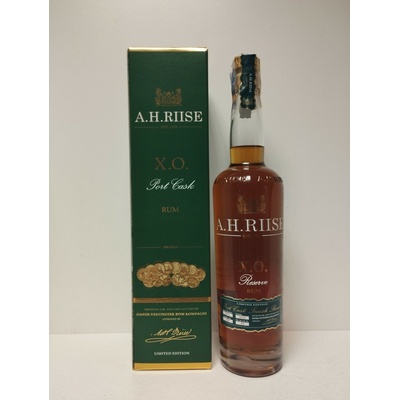 A.H. Riise XO Reserve Porto Cask Finish 20y 45% 0,7 l (karton)