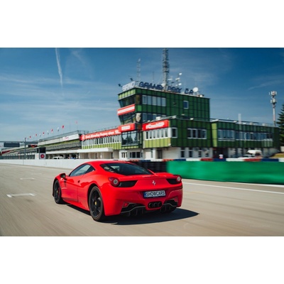 Jízda ve Ferrari na okruhu 1 osoba 2 okruhy