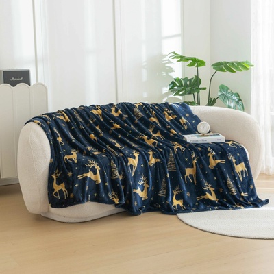 Textilomanie Tmavomodrá vianočná mikroplyšová deka golden deer 200x220