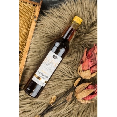 Pleva Zimní medovina s černým rybízem – 0,5 l