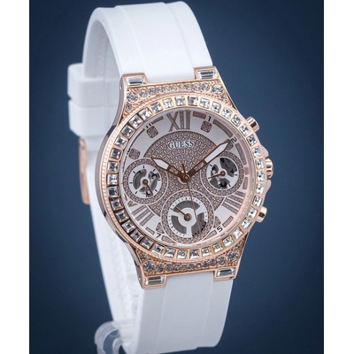 Guess GW0257L2
