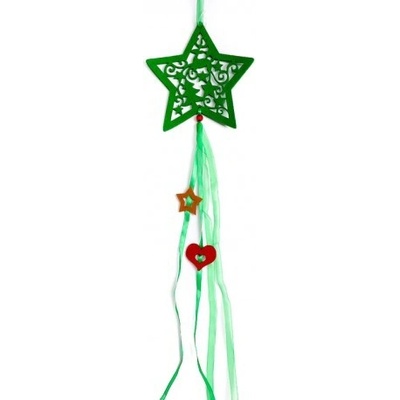 Vianočná závesná ozdoba z filcu so stuhami hviezda zelená