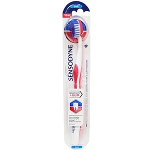 Sensodyne Sensitivity&Gum четка за зъби