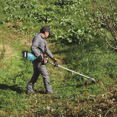 Makita UR014GZ