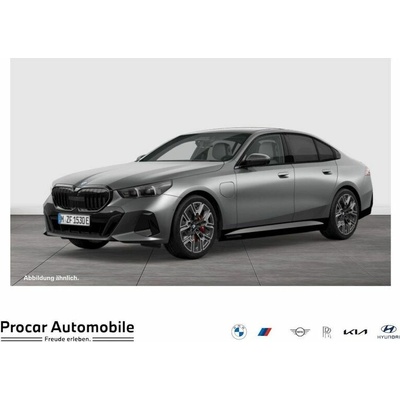 BMW 550e xDrive M Sport 360 kW