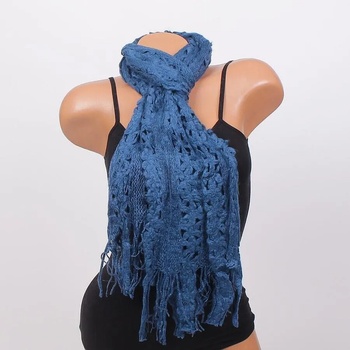 Image 1 of Зимен плетен шал в синьо с флорални мотиви и ресни