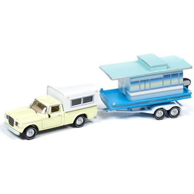 Johnny Lightning Studebaker Pickup 1960 & Hausbót žlutá 1:64