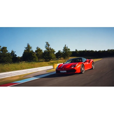 Jazda na Ferrari 488 GTB na polygóne
