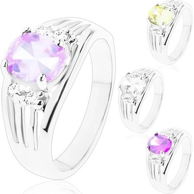 Šperky eshop Blýskavý prsten s rozvětvenými rameny oválný střed dvojice čirých zirkonů V10.01 Světle fialová