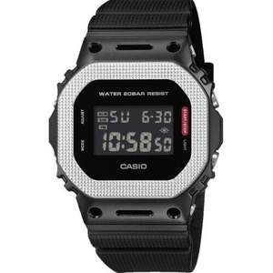 Casio GM-5600BM-1 Часовници