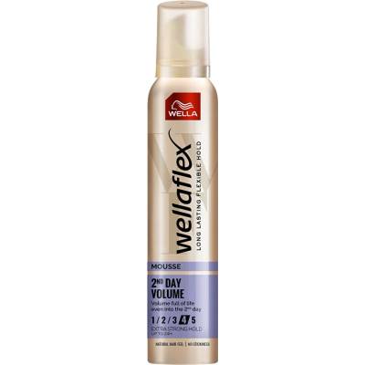 Wellaflex lak na vlasy 250 ml 2-Days-Volume 4