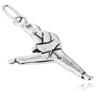 Šperky eshop Stříbrný 925 přívěsek karatista v bojovém postoji patinovaný SP41.17