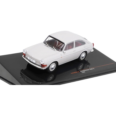 IXO Volkswagen 1600 TL 1969 béžový 1:43