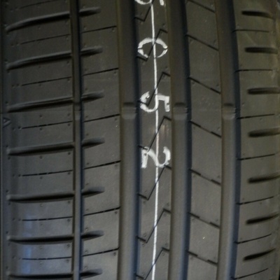 Falken Azenis FK510 275/40 R22 107Y