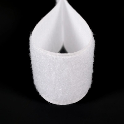 Takoy Suchý zip plyš bílý 3,8 cm