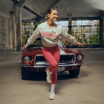 GymBeam Дамски суичър GymBabe Cloud XS