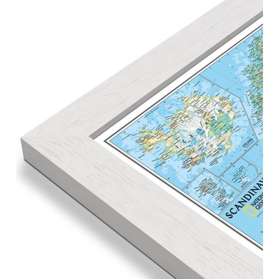 National Geographic Skandinávie a Island - nástěnná mapa Classic 60 x 75 cm Varianta: mapa v dřevěném rámu, Provedení: Pegi bílý