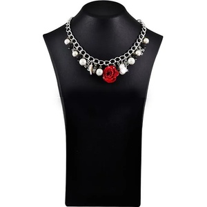Dannyra Колие с розов цвят, седеф, перли, посребрени елементи Chain-red rose Dannyra Jewels