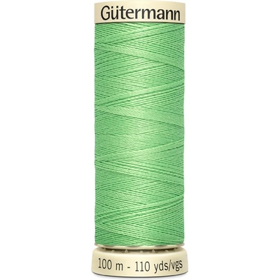 154 Univerzální šicí nit Gütermann 100% PES, zelená