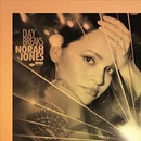 Hudba Jones Norah - Day Breaks -Deluxe CD
