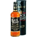Black Velvet 40% 0,7 l (čistá fľaša)