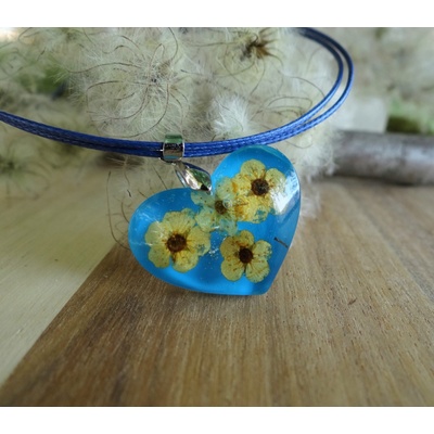 Meganflo Синьо сърце с бели върбинки - медальон