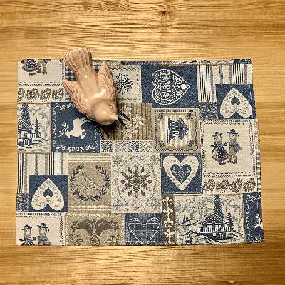 BYTEMA Prestieranie PATCHWORK SRDCE modré 33 x 45 cm