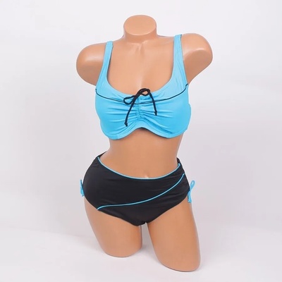 Бански в светлосиньо и черно - чашка d/e