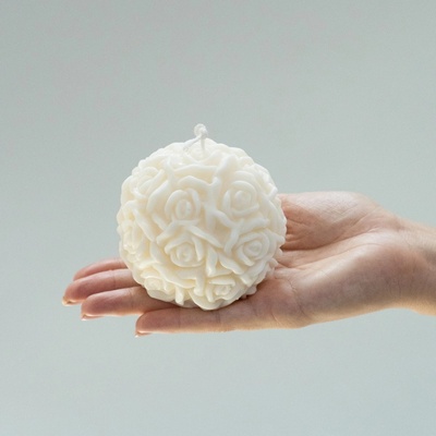 Svetluša Rosana 9 cm x 9 cm