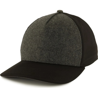 Stoic Шапка с козирка Stoic LaisvallSt. Winter Cap - Black - размер One Size (904-3203-0111)