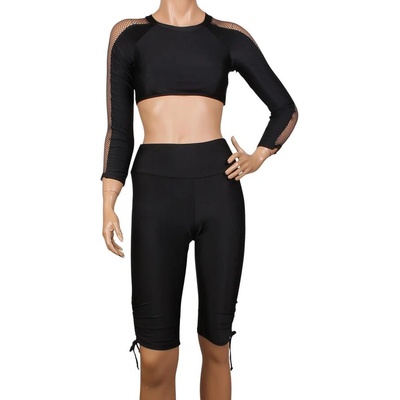 Дамски спортен комплект в черно - къса блуза и клин