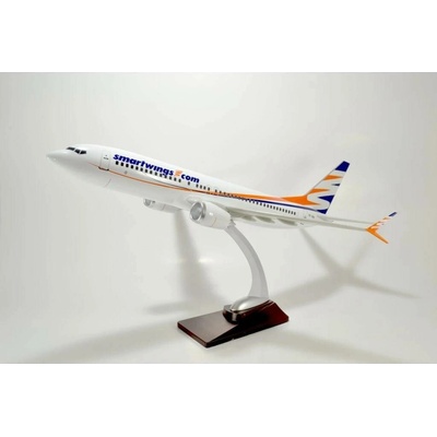 Shantou Tongde Boeing 737 MAX8 SmartWings 2000s Colors 1:100