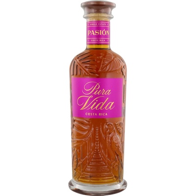 Pura Vida Pasión 38% 0,7 l (holá láhev)