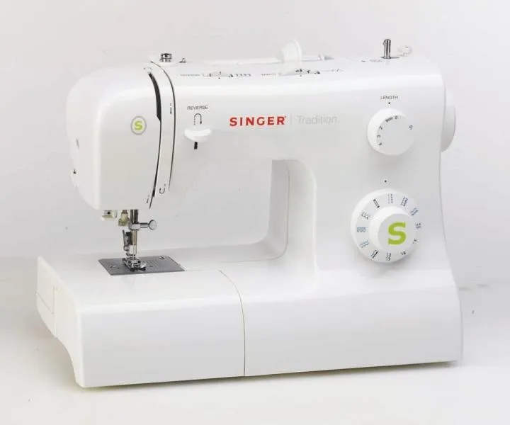 Singer 2273 Tradition