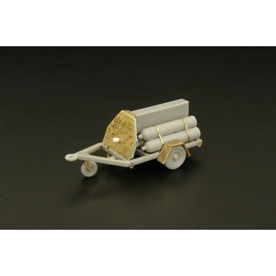 Brengun U S NAVY Oxygen cart Resin Kit of USN oxygen cart 1:72