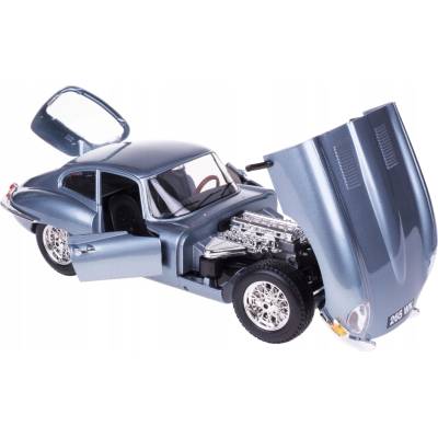 BBURAGO Jaguar E Coupe 1961 Strieborno-modrá 1:18